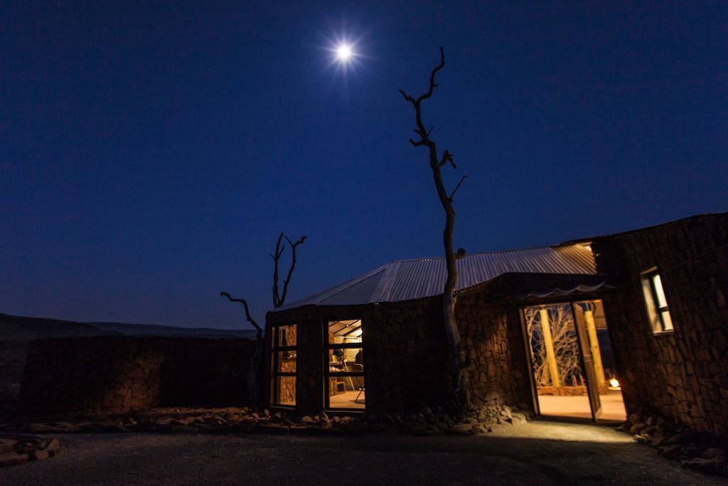 Etendeka Mountain Camp Damaraland Esterno foto