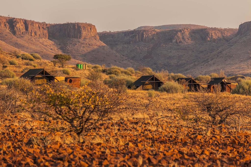 Etendeka Mountain Camp Damaraland Esterno foto