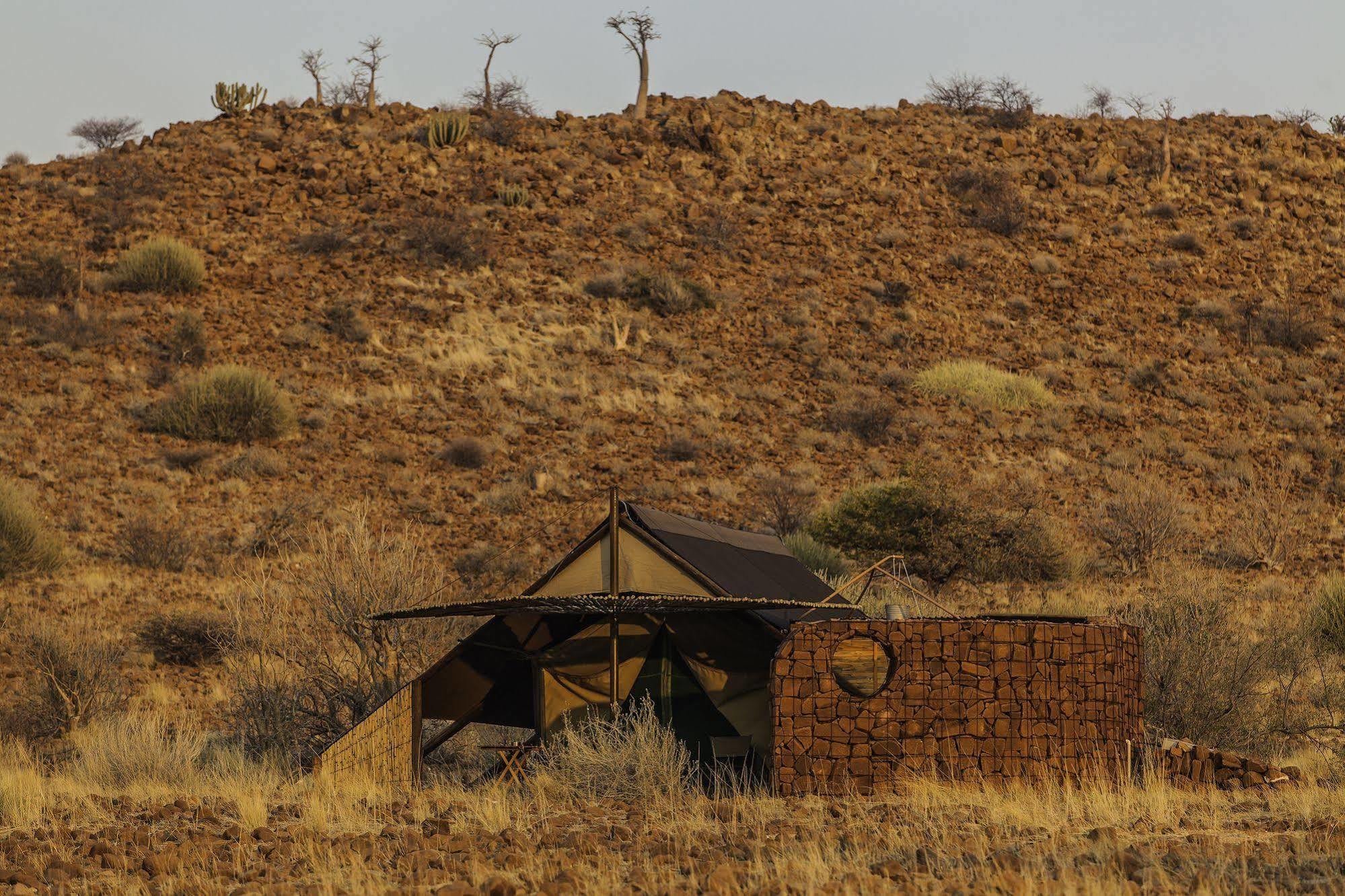 Etendeka Mountain Camp Damaraland Esterno foto