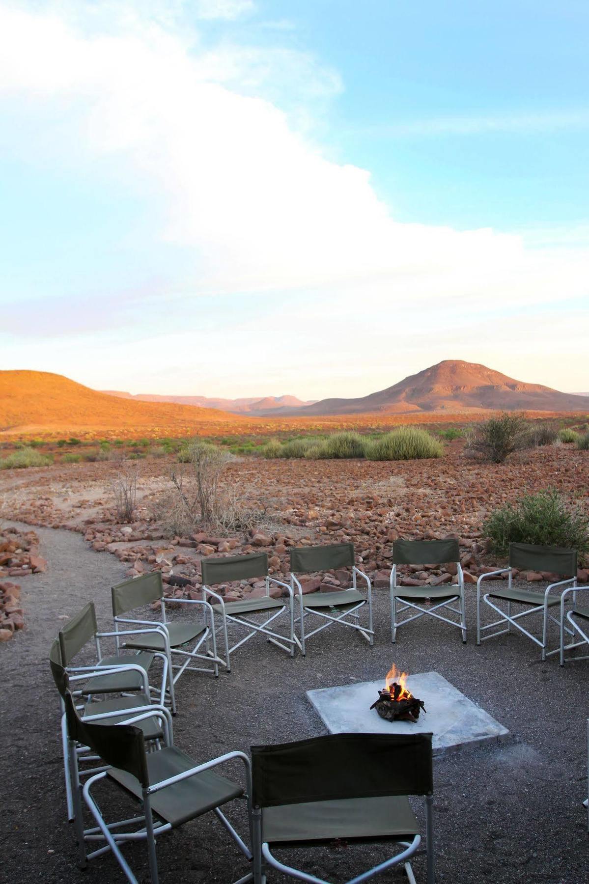 Etendeka Mountain Camp Damaraland Esterno foto