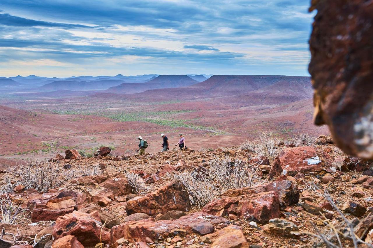 Etendeka Mountain Camp Damaraland Esterno foto